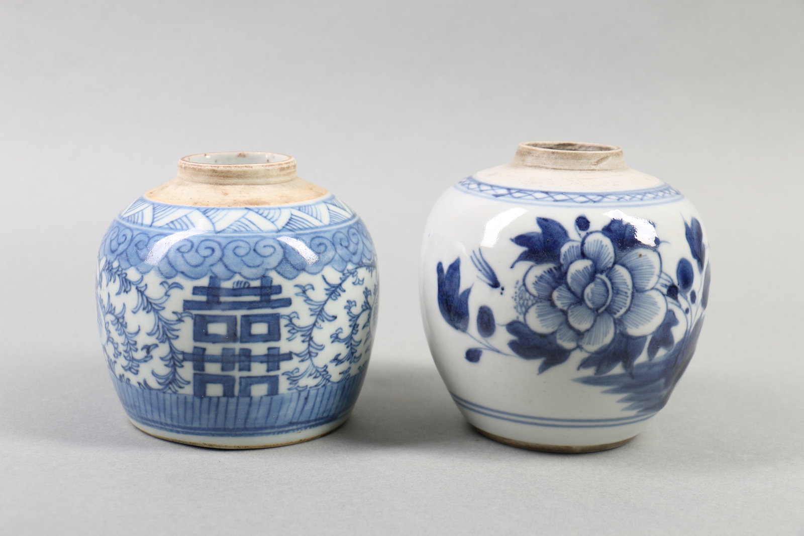 Two Chinese Blue and White Porcelain Jars (1 of 11)