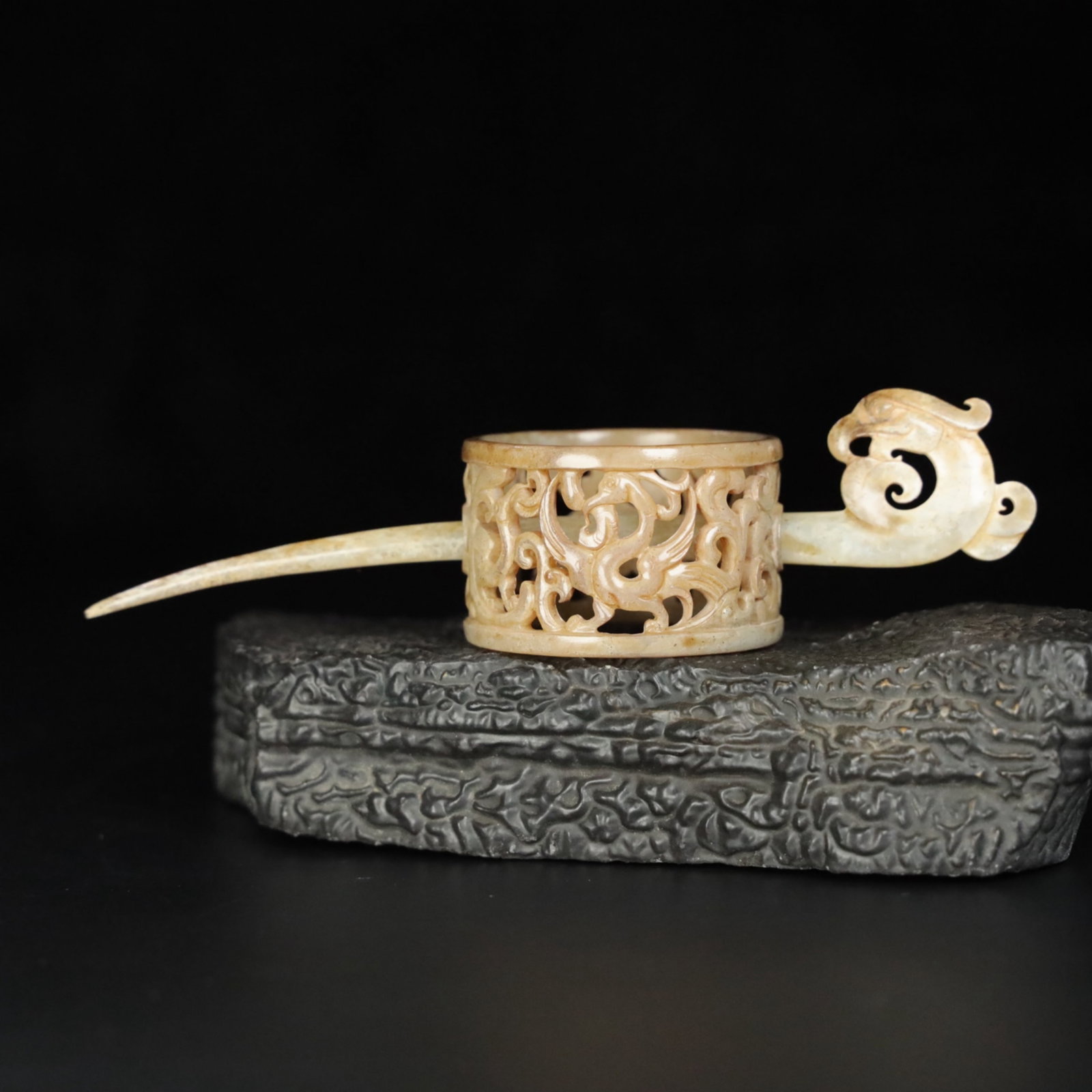 A Chinese Carved Jade Hair Pin Set: Lg. 14cm, Wd. 4.7cm, Ht. 3cm, Wt. 35.2g