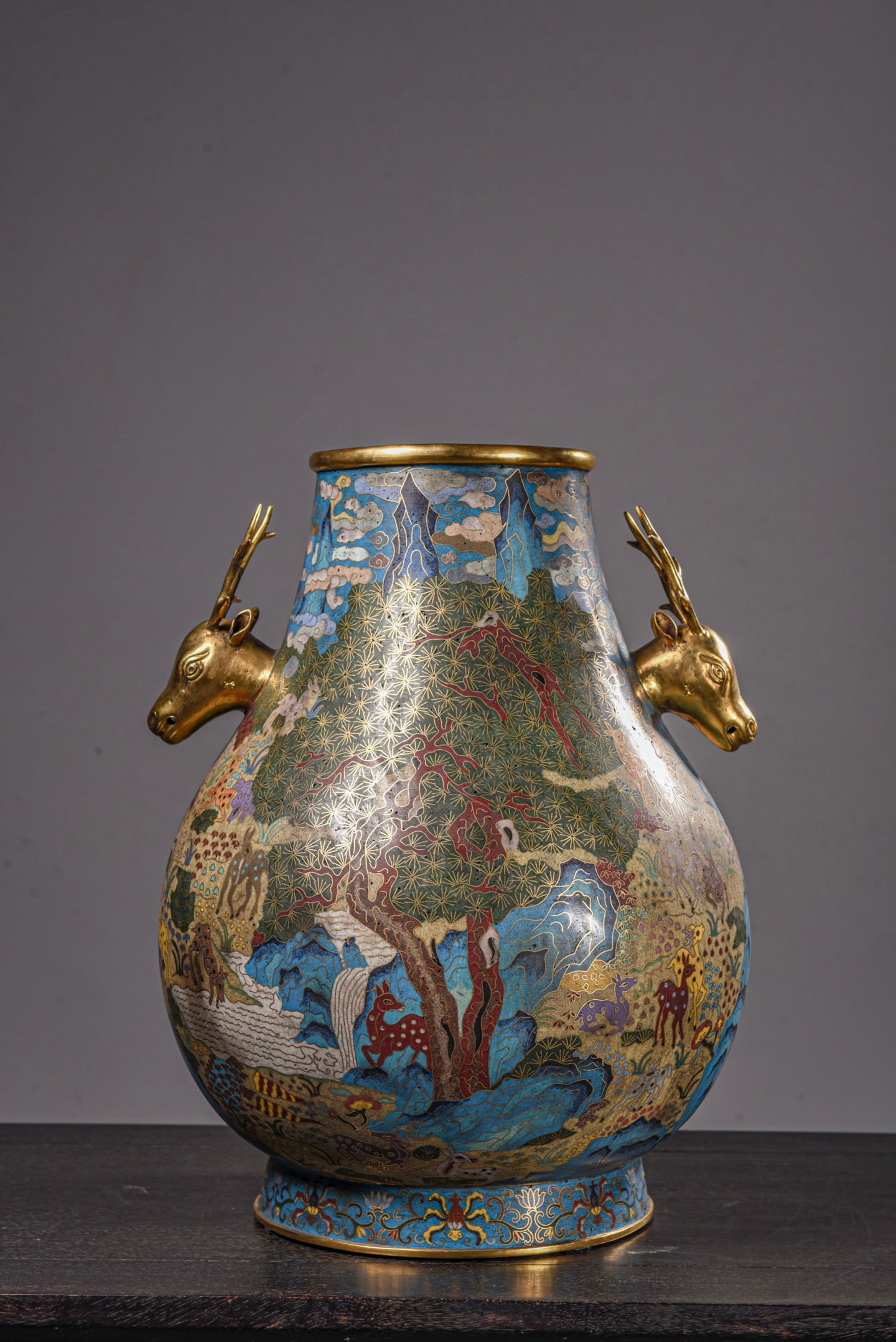 A Chinese Cloisonné Vase (1 of 9)