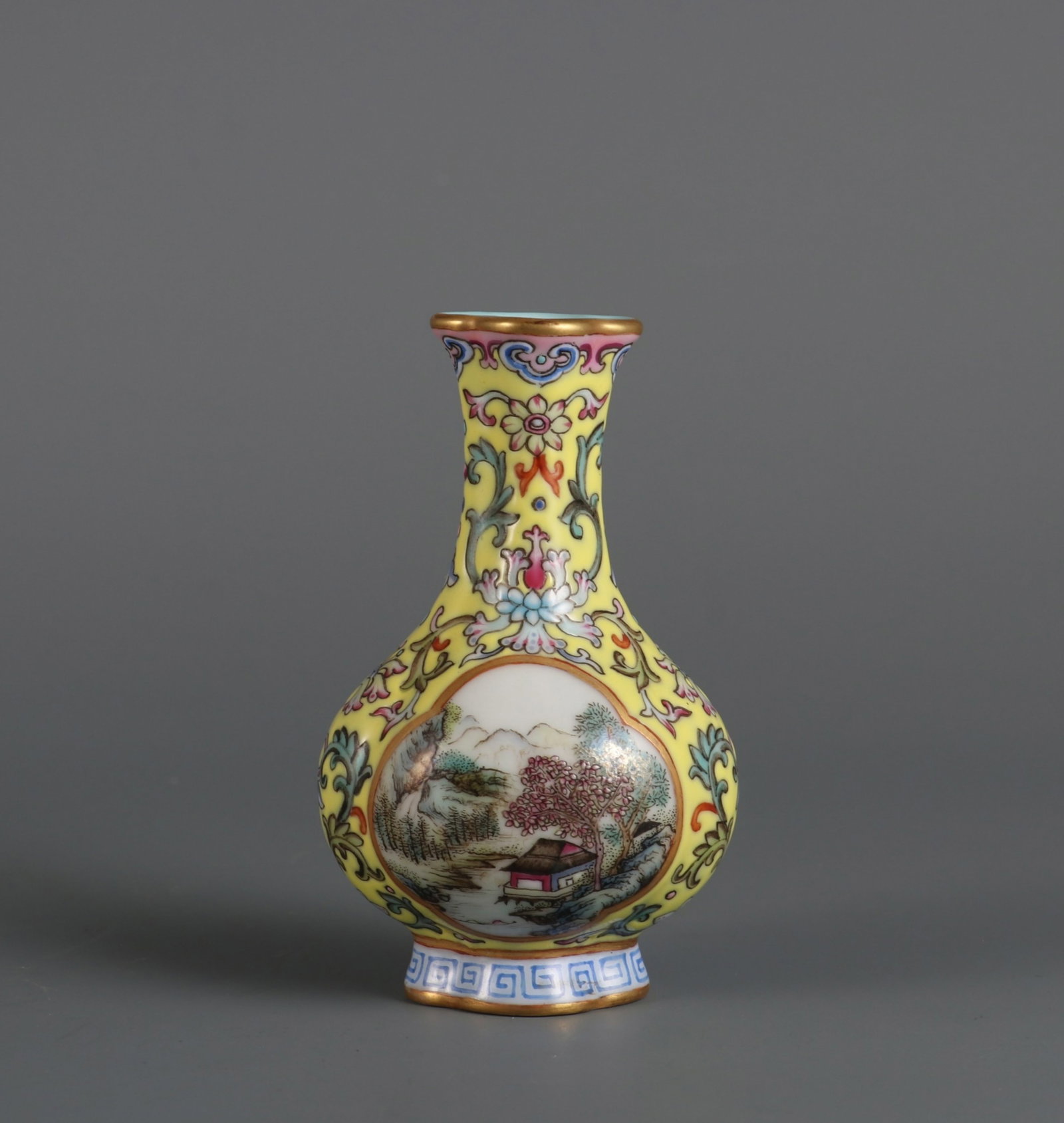 A Chinese Yellow Ground Famille-Rose Porcelain Vase: Ht. 8.6cm, Diam. 5.5cm, Diam. 2.6cm