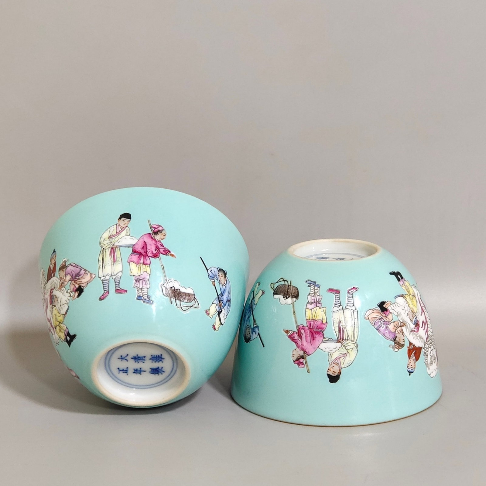 A Pair of Turquoise-Green Ground Chinese Famille-Rose Porcelain Cups: Ht. 5cm, Diam. 7cm