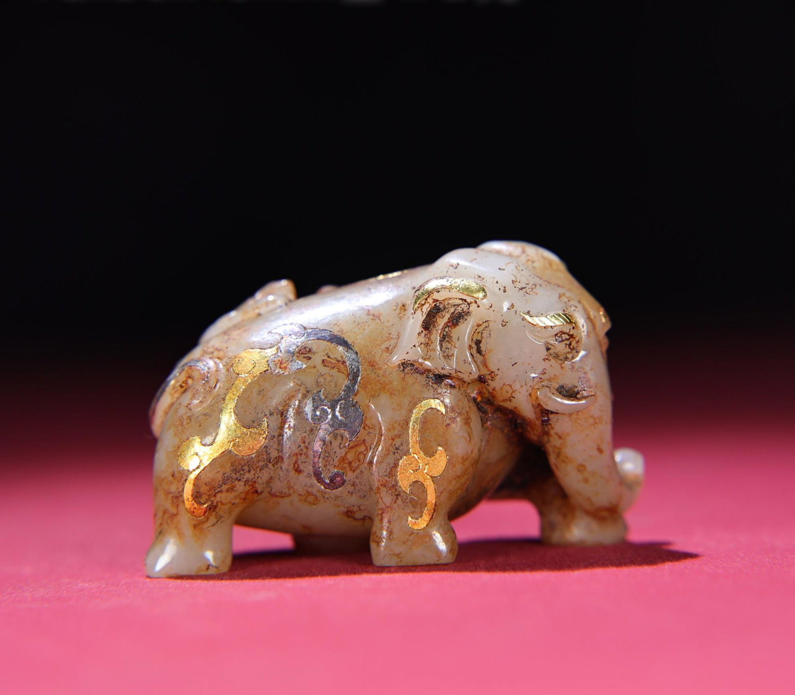 A Chinese Carved Jade Elephant Statuette (1 of 9)
