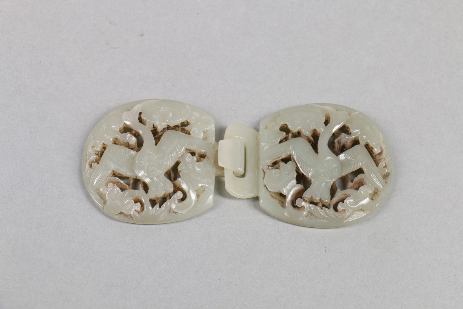 A Chinese Carved Jade Belt Hook: Wt. 95g, Wd. 12.5cm