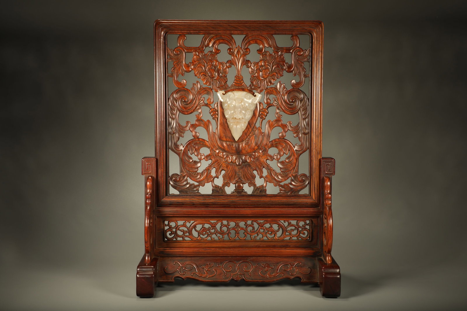 A Chinese Carved Hardwood Table Screen with Jade Inlaid: Wd. 33cm, Ht. 46cm