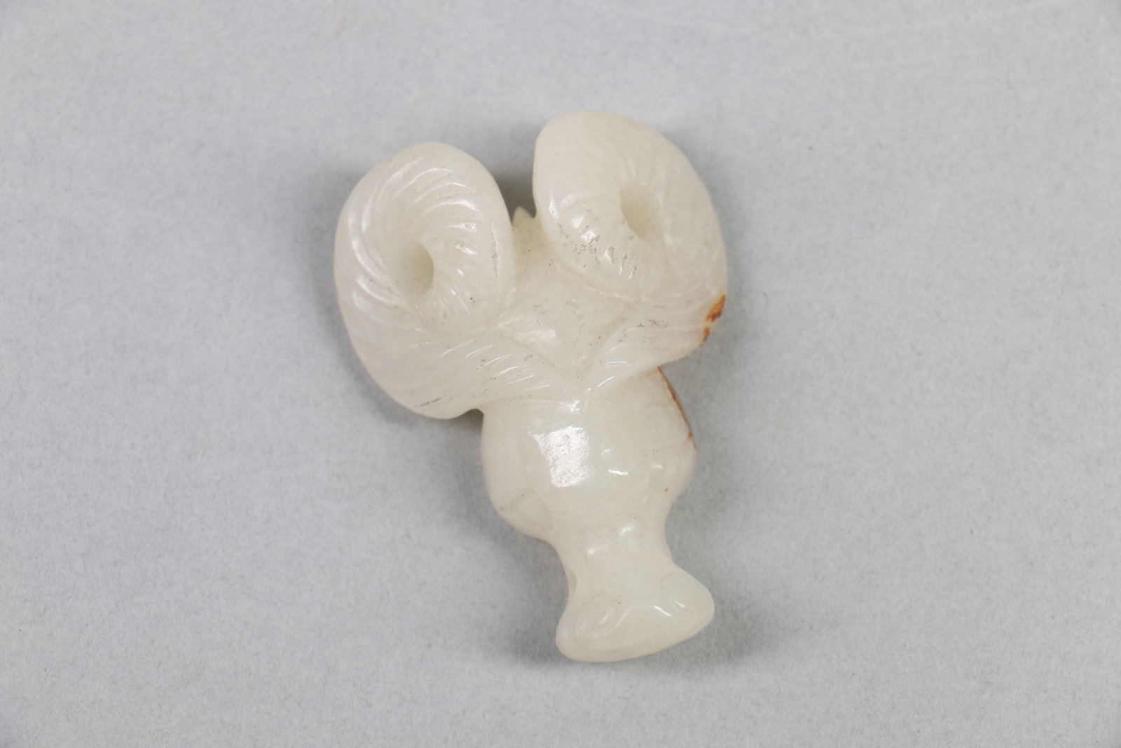 A Chinese Carved Jade Decoration (1 of 5)