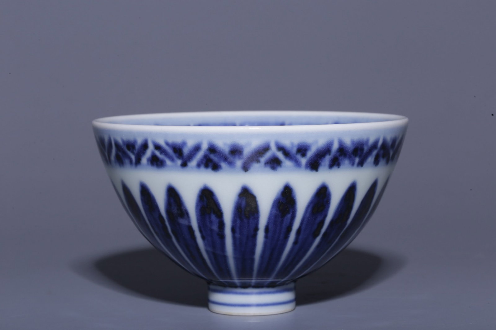 A Chinese Blue and White Porcelain Bowl: Ht. 6.5cm, Diam. 10.2cm, Wt. 134g