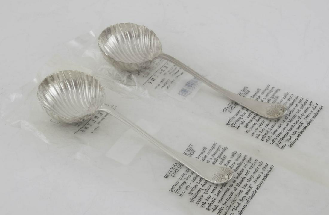 Williamsburg Royal Shell by Kirk Stieff, Two Sterling (1 of 4)