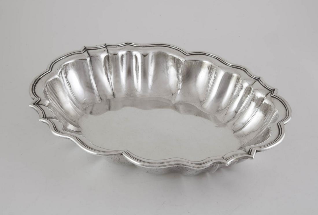 Elegant  Venice Antique Oval Shaped Large Bowl (1 of 4)