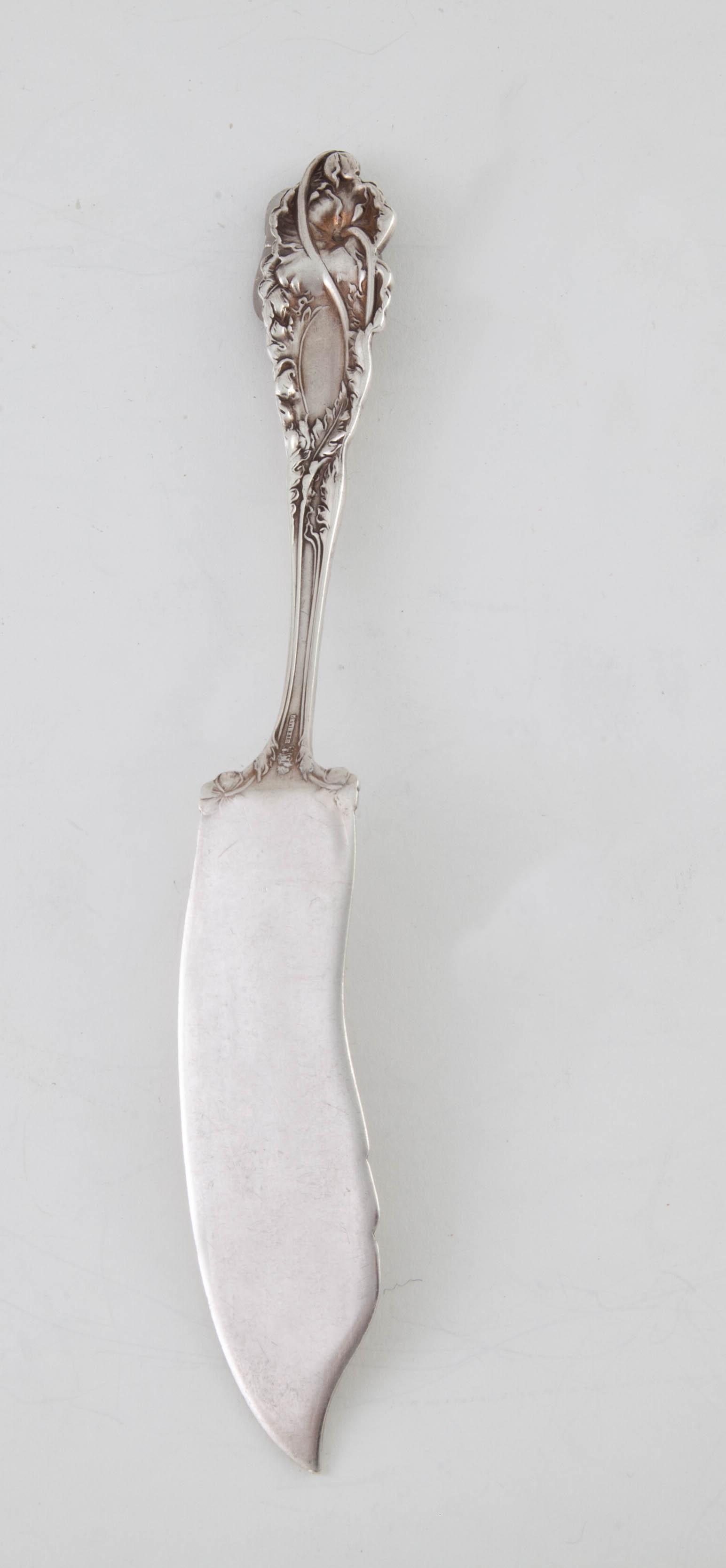 Reed & Barton Love Disarmed Sterling Silver Master Butter (1 of 3)