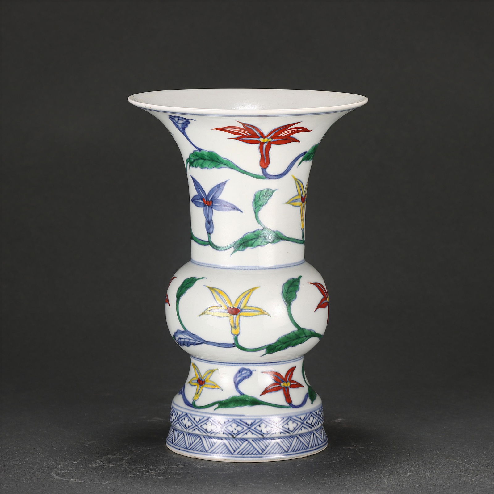A CHINESE DOUCAI PORCELAIN FLOWERS GU VASE (1 of 9)
