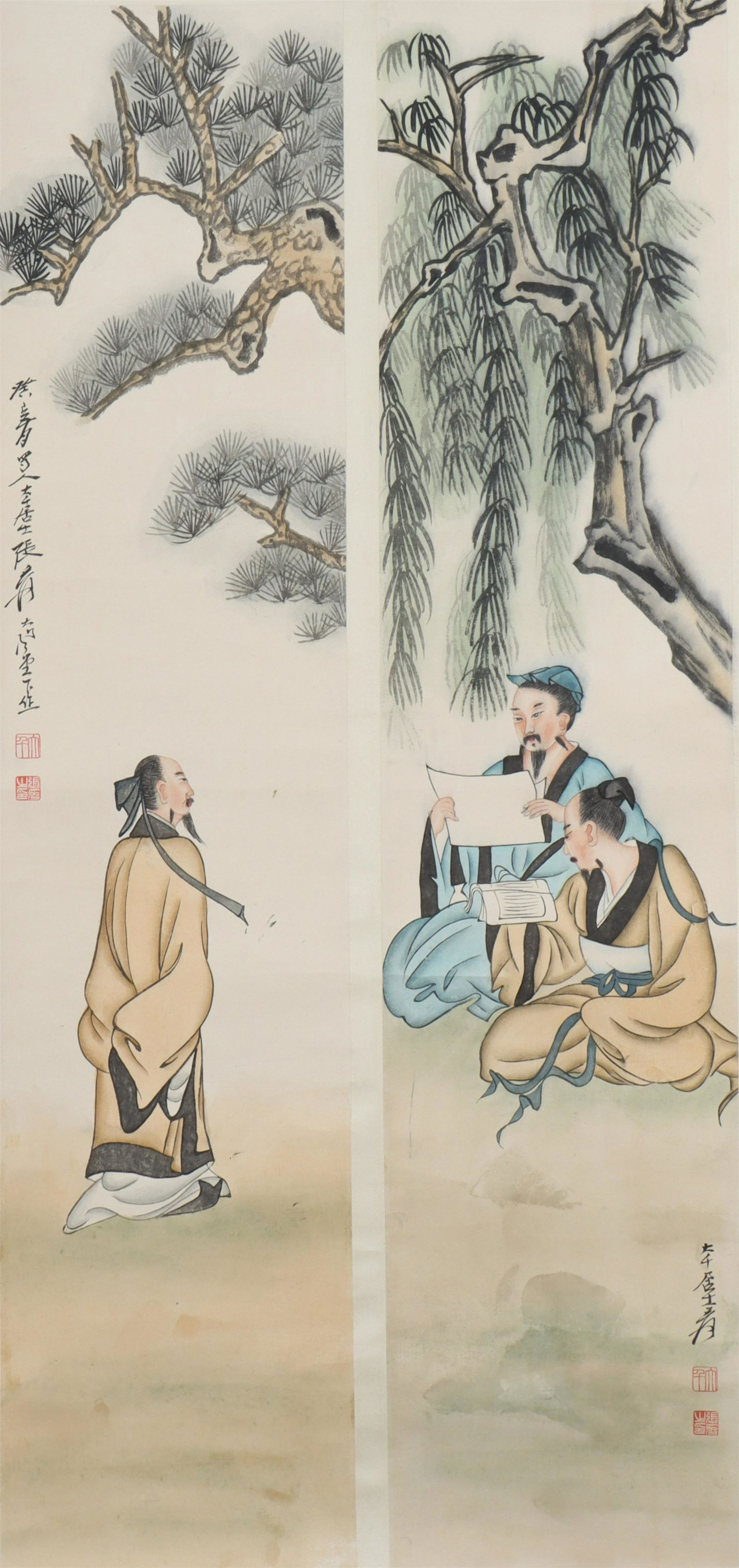 A CHINESE PAINTING OF FIGURES (1 of 6)