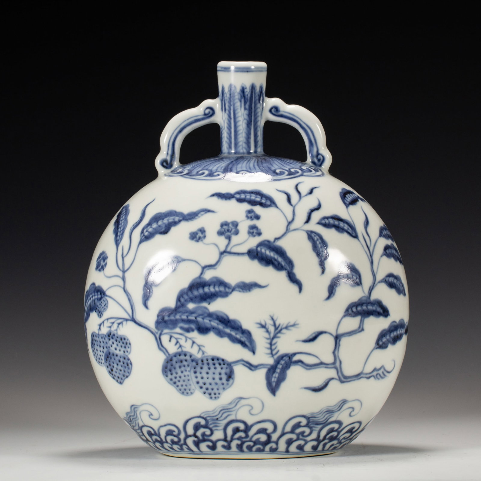 A JUN TYPE GLAZE PORCELAIN CUP: L. 13 cm. W. 13 cm. H. 9 cm. Weight 400 gram.