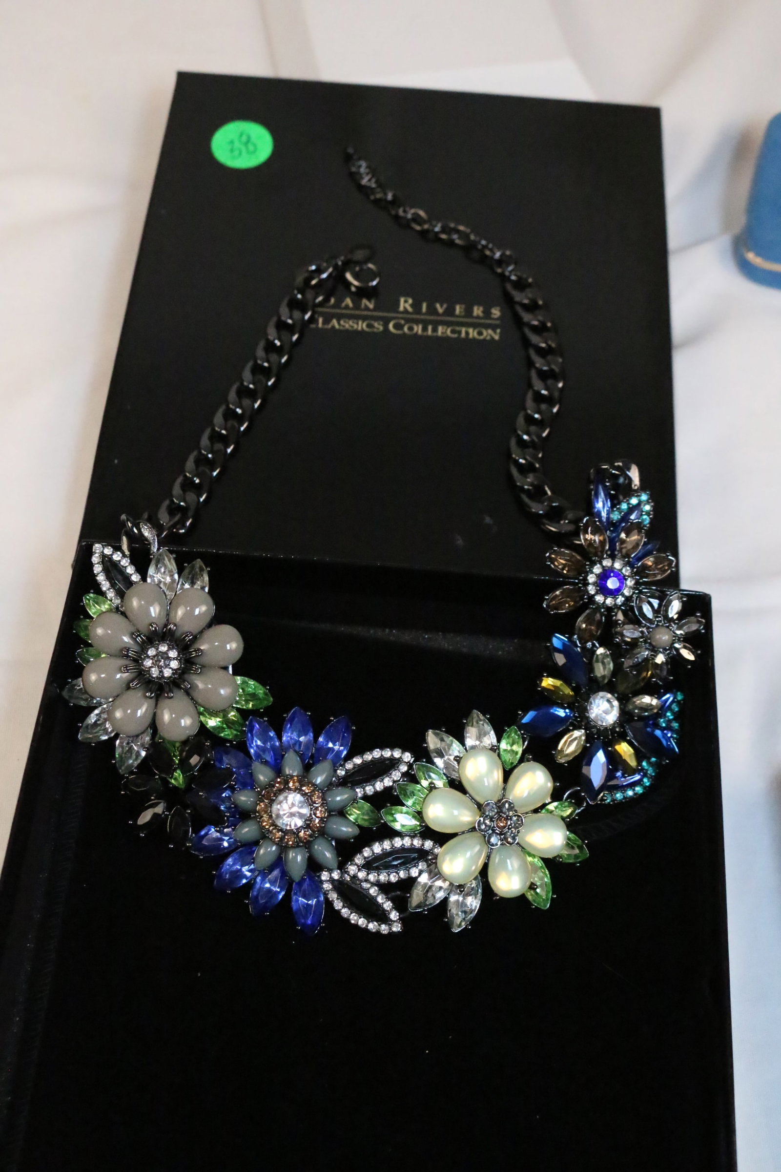 NEW Joan Rivers Classic Collection Flower Statement necklace gunmetal color chain. (1 of 4)