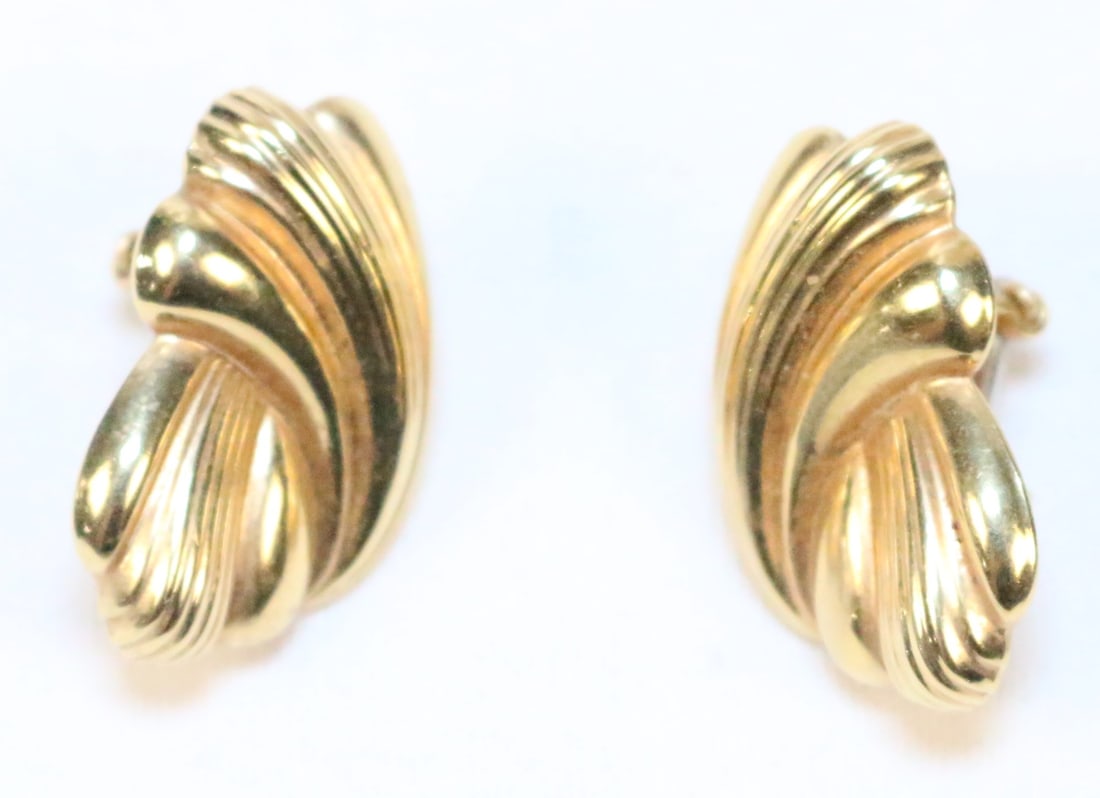 14KT Gold Fan design Earrings Pierced Omega Back 6.2 grams (1 of 6)