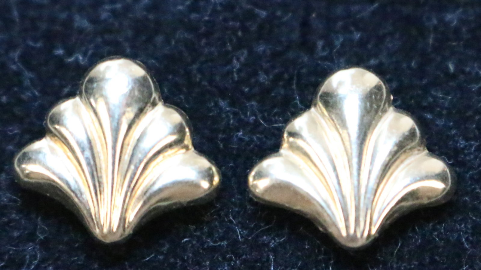 14KT Gold Fan Earrings: Weigh 0.9 grams. Have post backs. Look like there were levers but just post now. Lever back was removed. Stamped 14KT. Otherwise great condition. Measure 1/2" x 1/Weighs 2.6 grams. Measures 16". Stamp