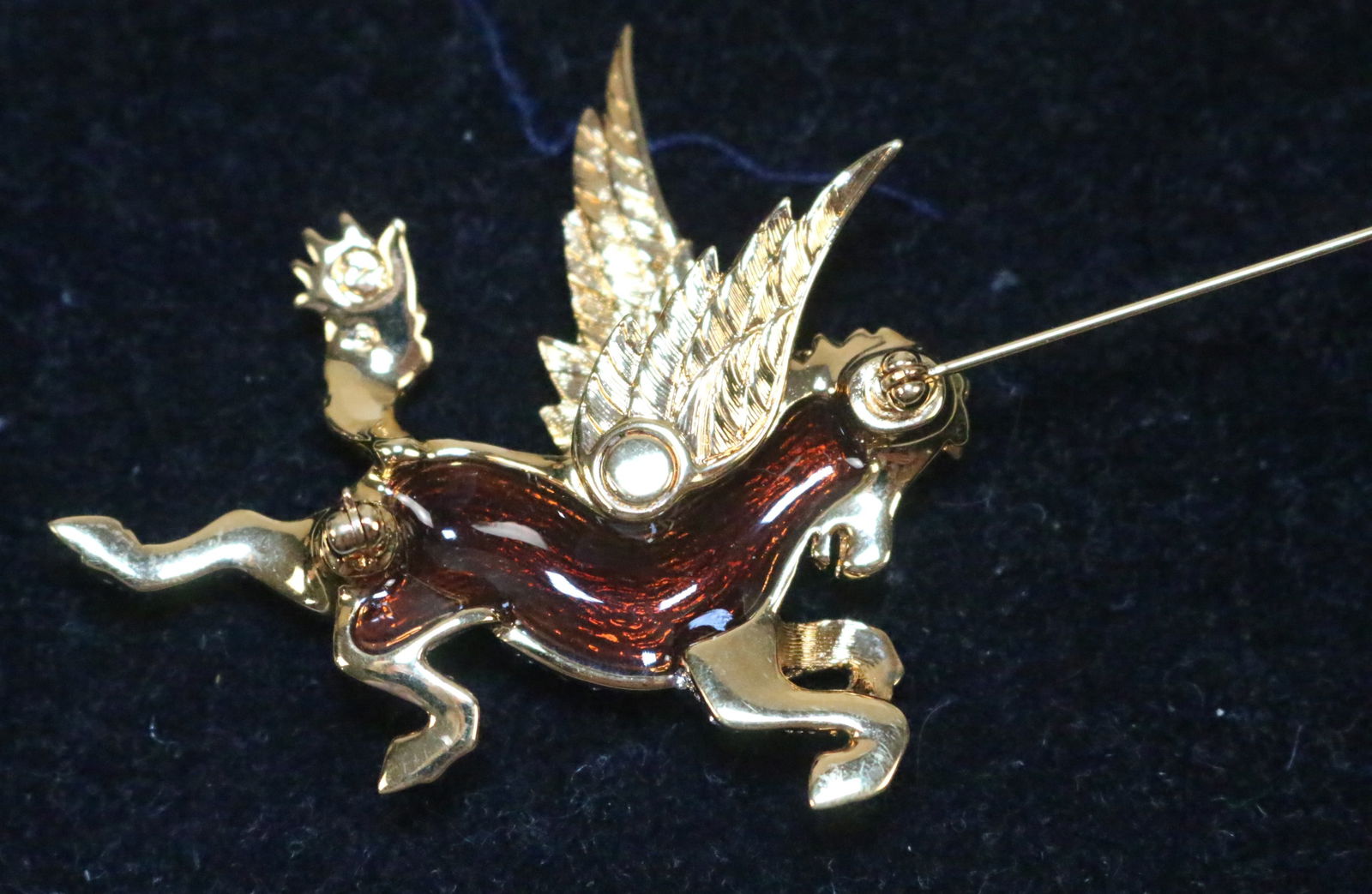 Swarovski Crystal Logo Designer Gold tone  Pegasus Brooch NEW (1 of 4)