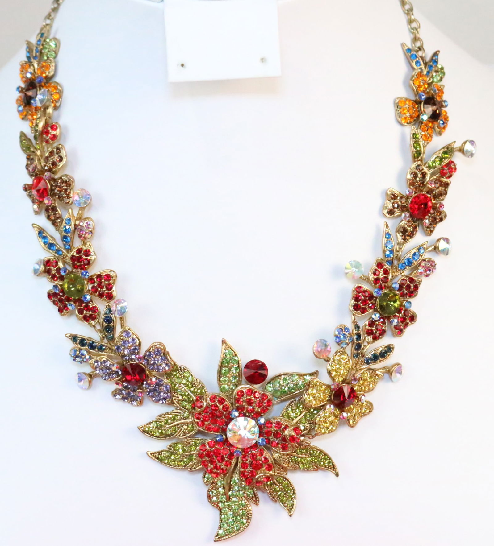 Authentic Butler &  Wilson Crystal Multi floral Statement Necklace In The Box (1 of 11)