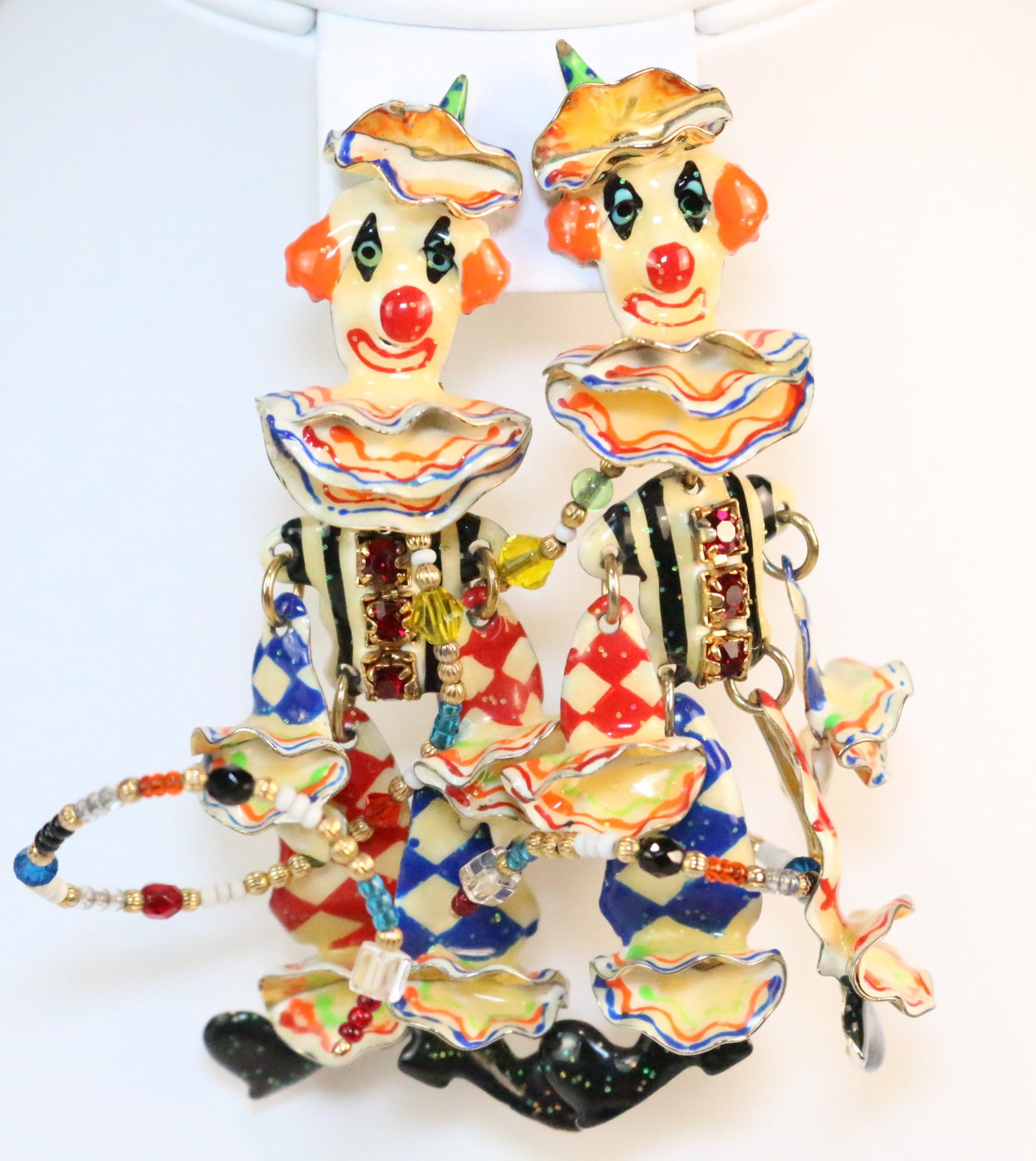 Lunch at the Ritz 24kt GP Enamel Crystal Ruffles The Clown RARE Pierced Earrings: Stamped: Lunch at the Ritz. Made in the USA. Enamel with Crystals. Large Articulating Ruffles the clown. RARE EARRINGS. Fabulous detail. Beaded Hoop. DIMENSIONS: 4" long x 2" wide.