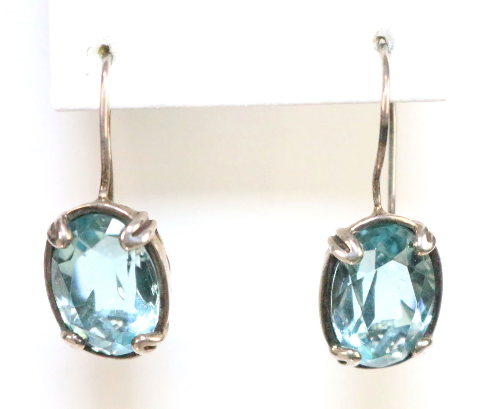 Silpada Sterling Silver Blue Quartz Pierced earrings. (1 of 4)