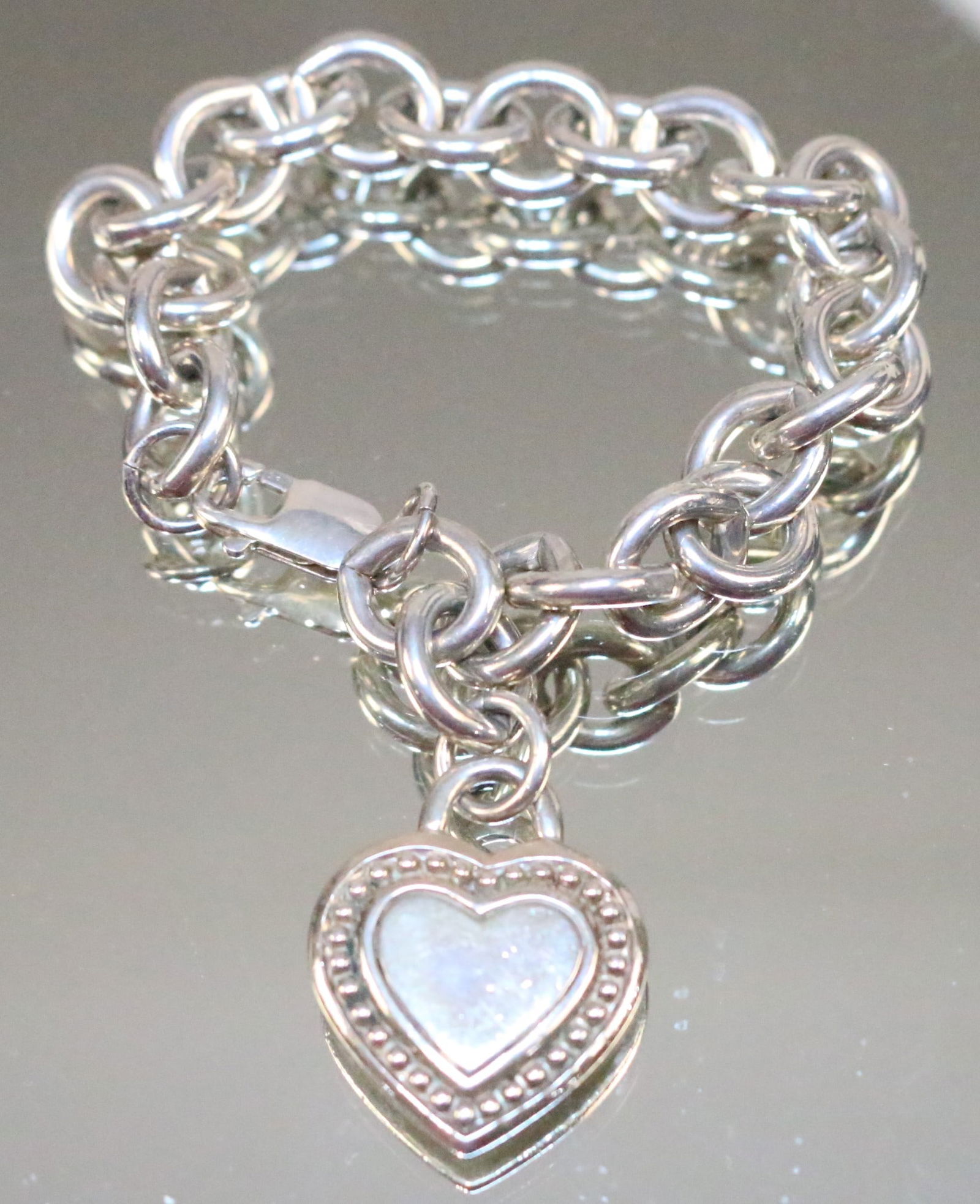 Judith Ripka Sterling Silver Bracelet Solid Link Heart Charm (1 of 3)
