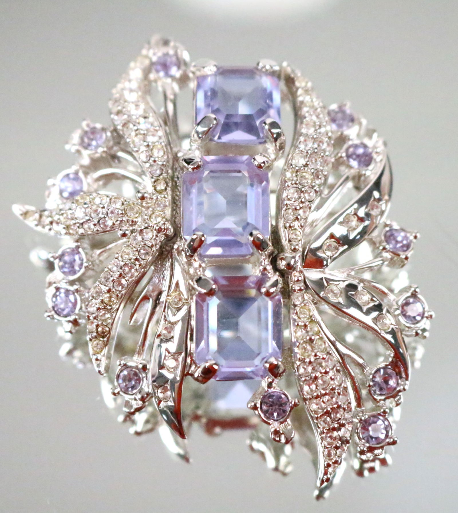 NEW Vintage Swarovski Designer 18kt gold plate Jewelers Collection Jewelry Brooch (1 of 2)