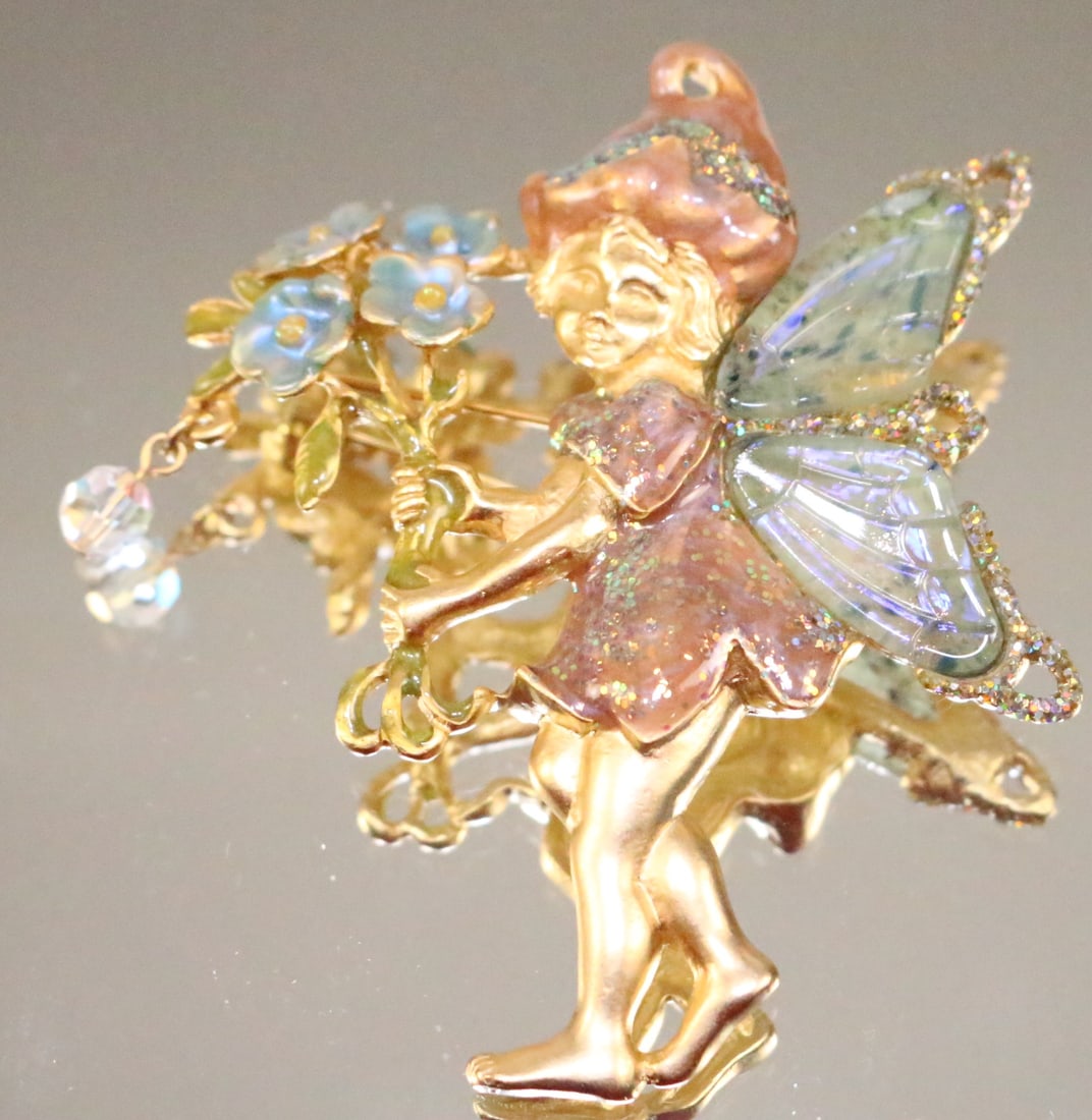 Kirks Folly vintage Cherub angel Fairy brushed gold brooch pendant (1 of 5)