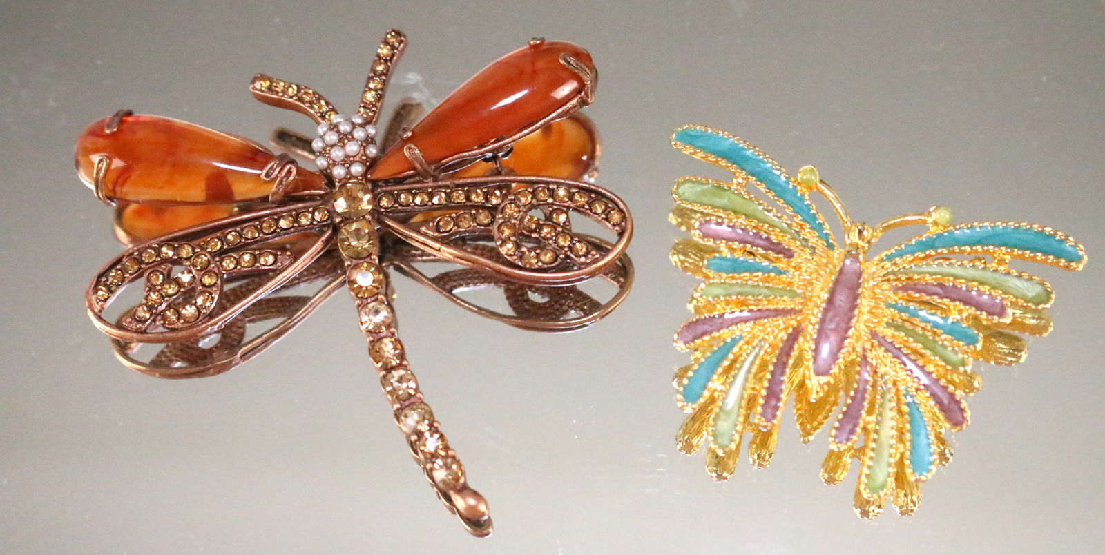 Lot of 2 vintage brooches CN Coppertone dragonfly & enamel gold tone butterfly (1 of 1)