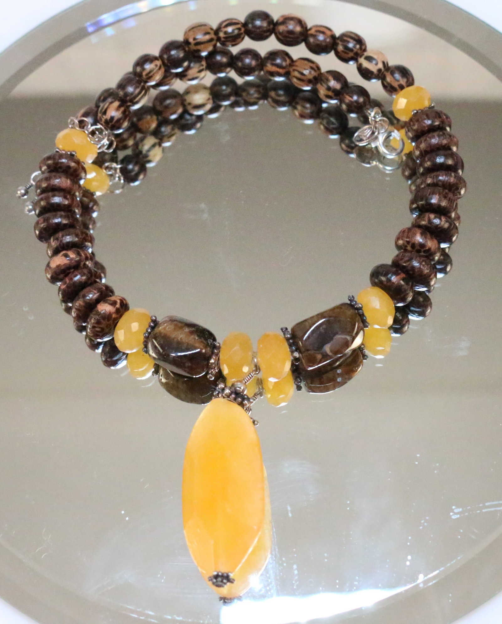 Silpada Designer Sterling Silver Wood & Honey Jade Flexible Adjustable Necklace: SIGNED: SILPADA logo stamp. 925. DETAILS: Perfect for Fall! Gorgeous Wood Seed beads, Honey Jade and Tiger Eye on a flexible collar necklace with a chain extender. Silpada logo hang tag. Large stones.
