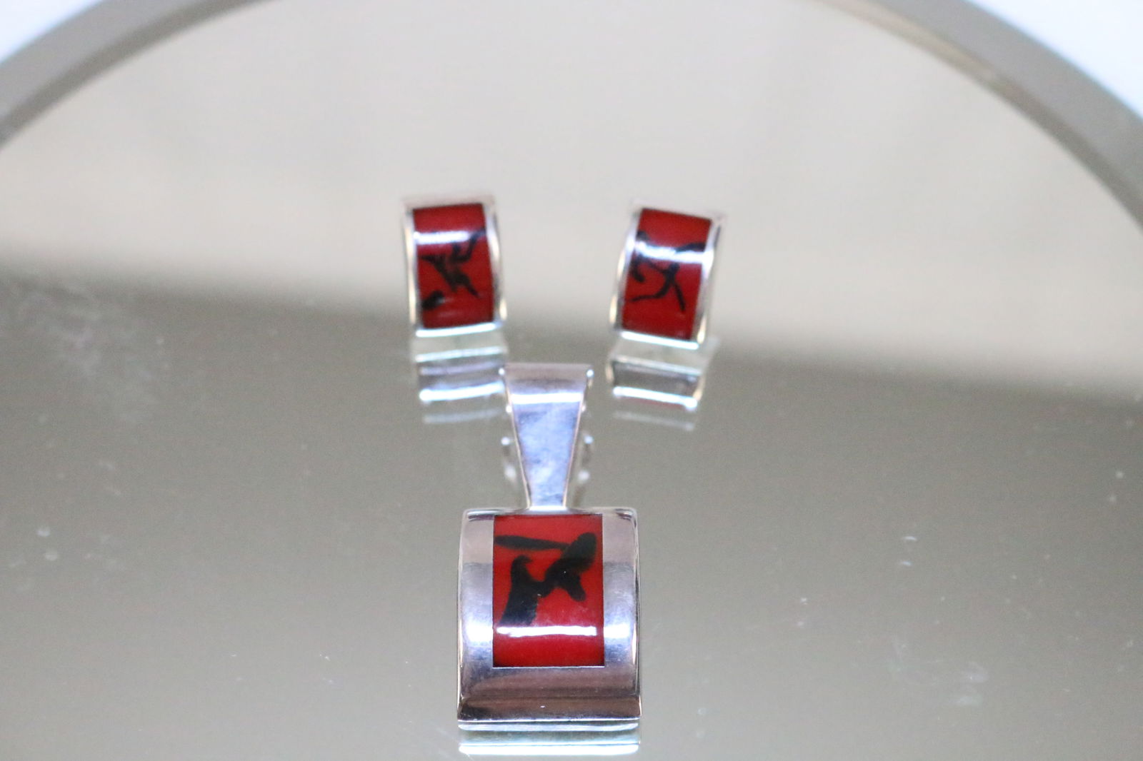 Silpada Designer Sterling Silver Modernist Red Jasper Pendant Matching Earrings Set (1 of 2)