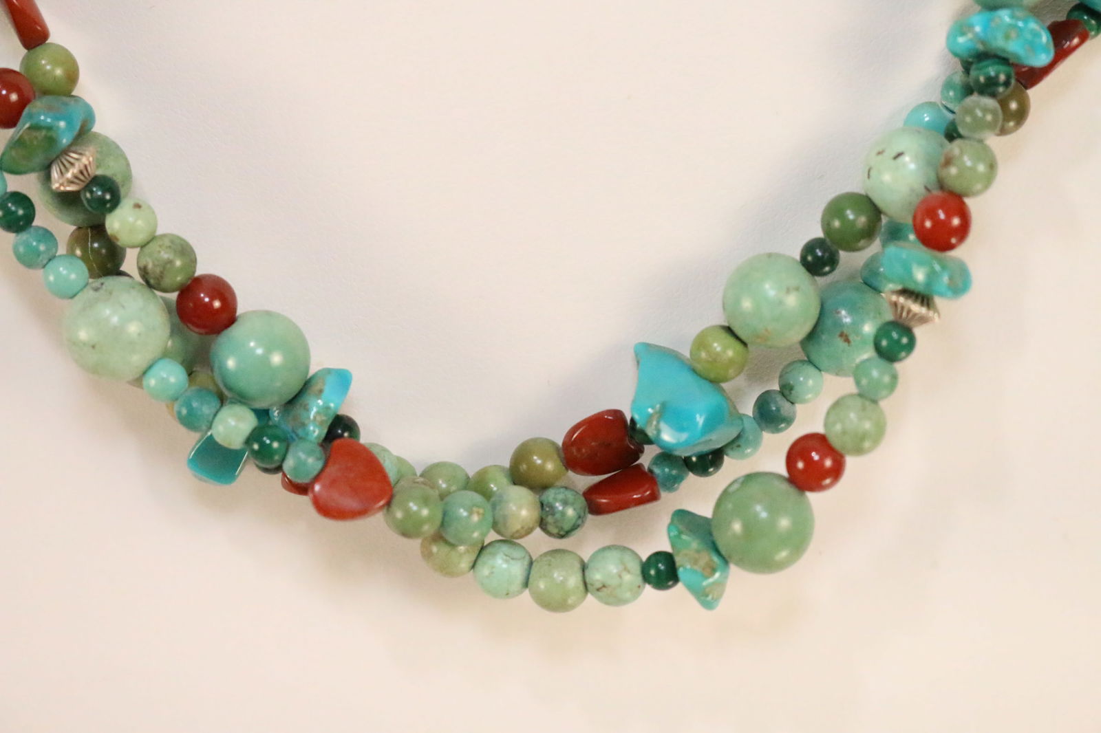 Vintage Sterling Silver Native American Southwest Turquoise Carnelian necklace (1 of 2)