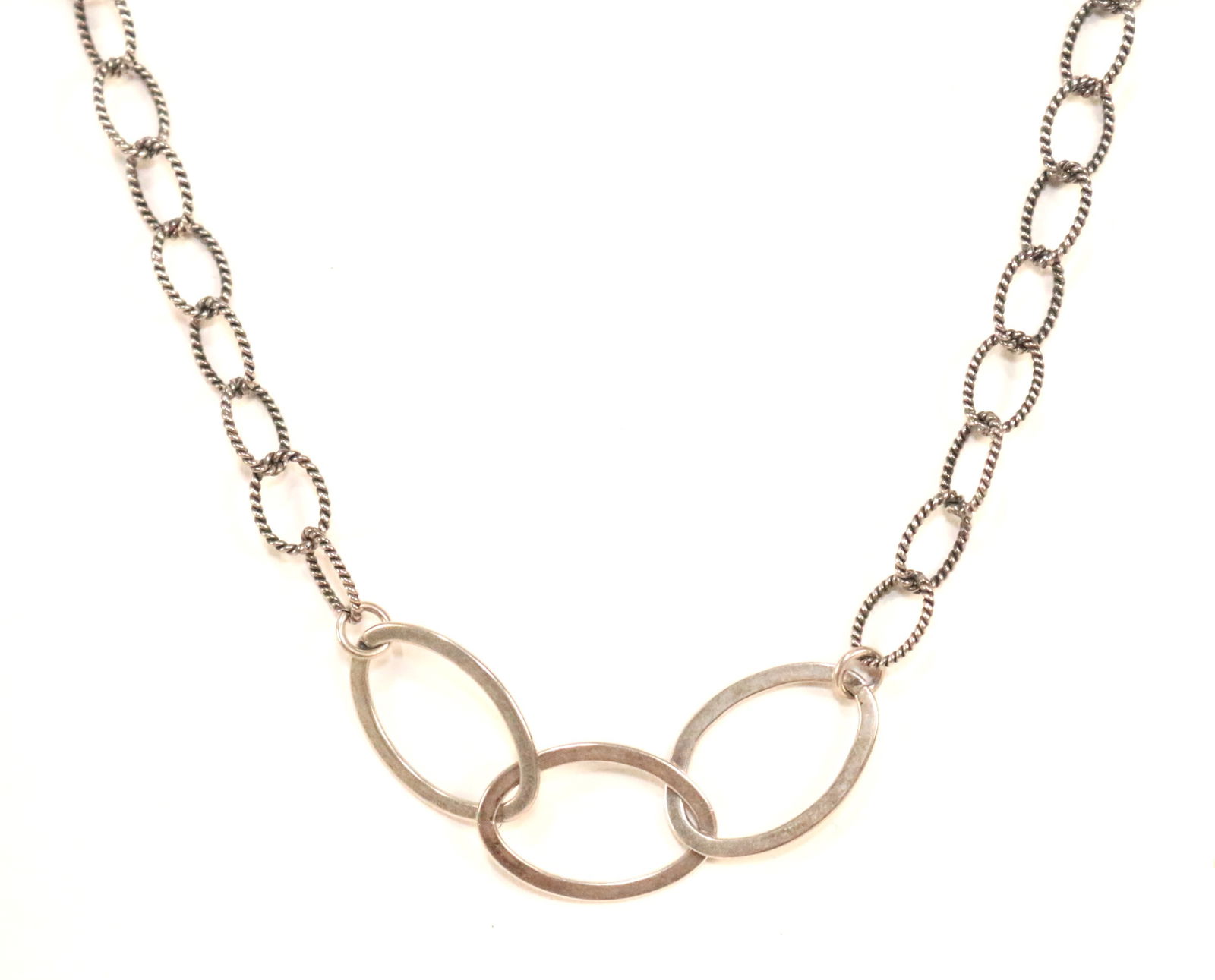 Vintage Erwin Pearl Sterling Silver Link 36" Necklace: SIGNED: ERWIN PEARL STERLING. DETAILS: Large oval and textured links with a huge lobster clasp. Hang tag ERWIN PEARL STERLING. Comes in the Erwin Pearl Black Felt pouch. DIMENSIONS: 34" long. Links ar