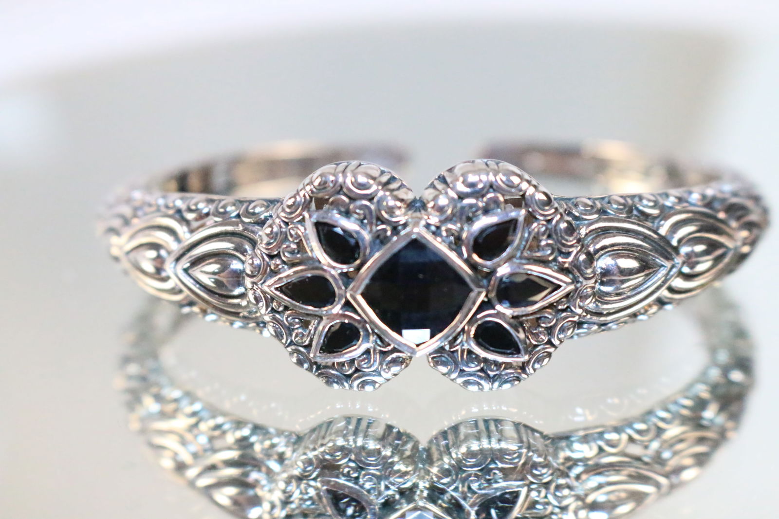 JAI John Hardy Sterling Silver Black Onyx Naga Design Cuff Bracelet (1 of 8)