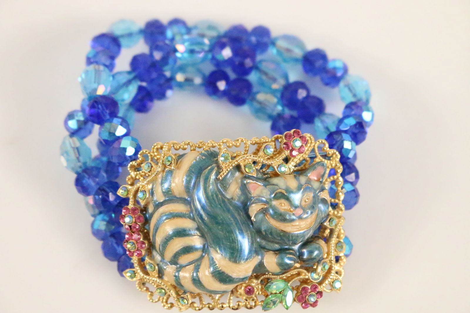 RARE Kirks Folly Alice In Wonderland Cheshire Cat Beaded Bracelet in Box (1 of 3)