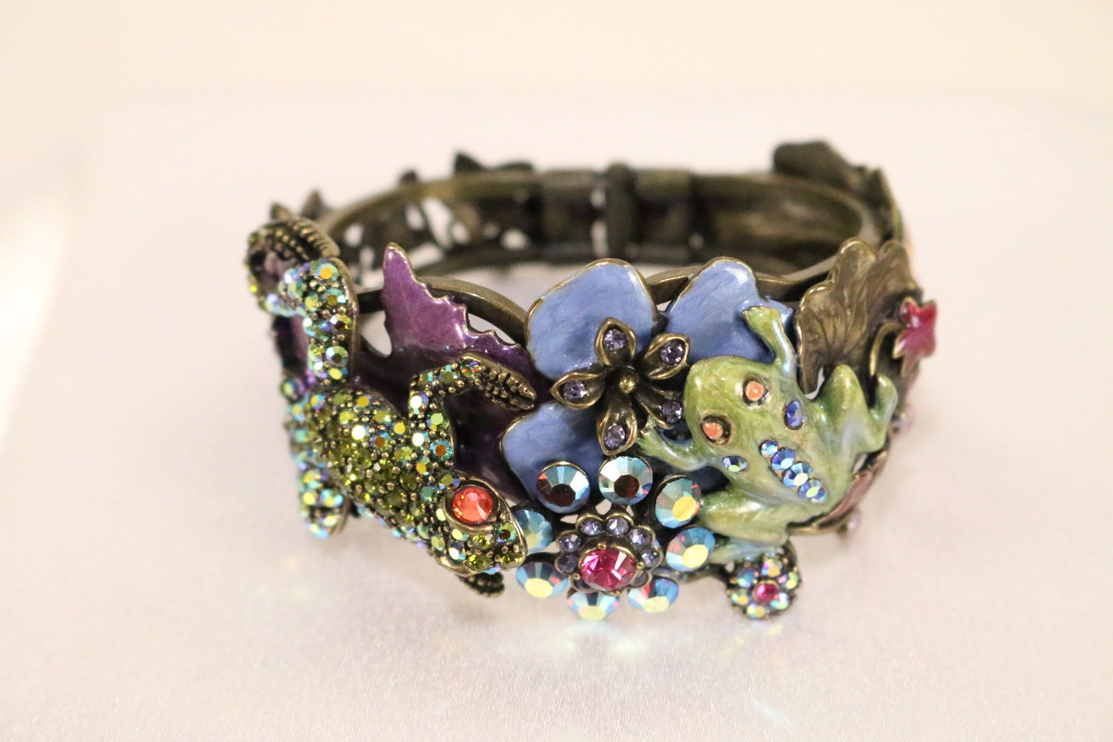 RARE Kirks Folly toad & Frog Enamel Crystal Cuff bracelet in box (1 of 4)