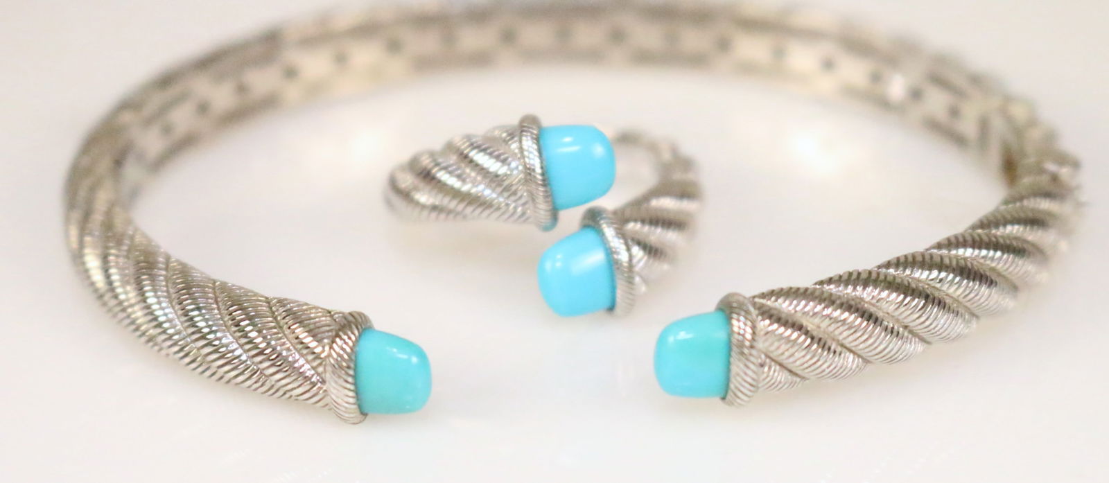 Judith Ripka 2 PC. set Sterling Silver Turquoise Cuff Bracelet & Ring in the box (1 of 5)