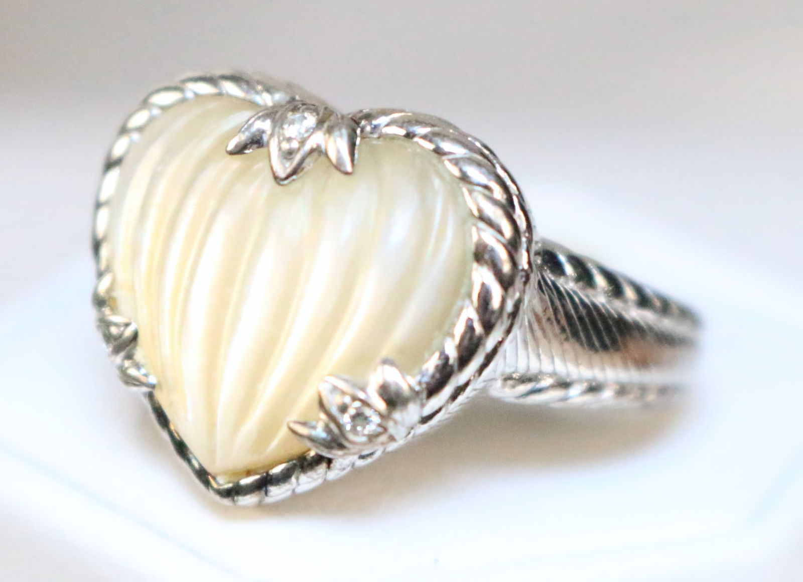 Judith Ripka Sterling Silver Diamonique Simulated Diamond MOP Heart Cocktail Ring Size 8.25 (1 of 6)