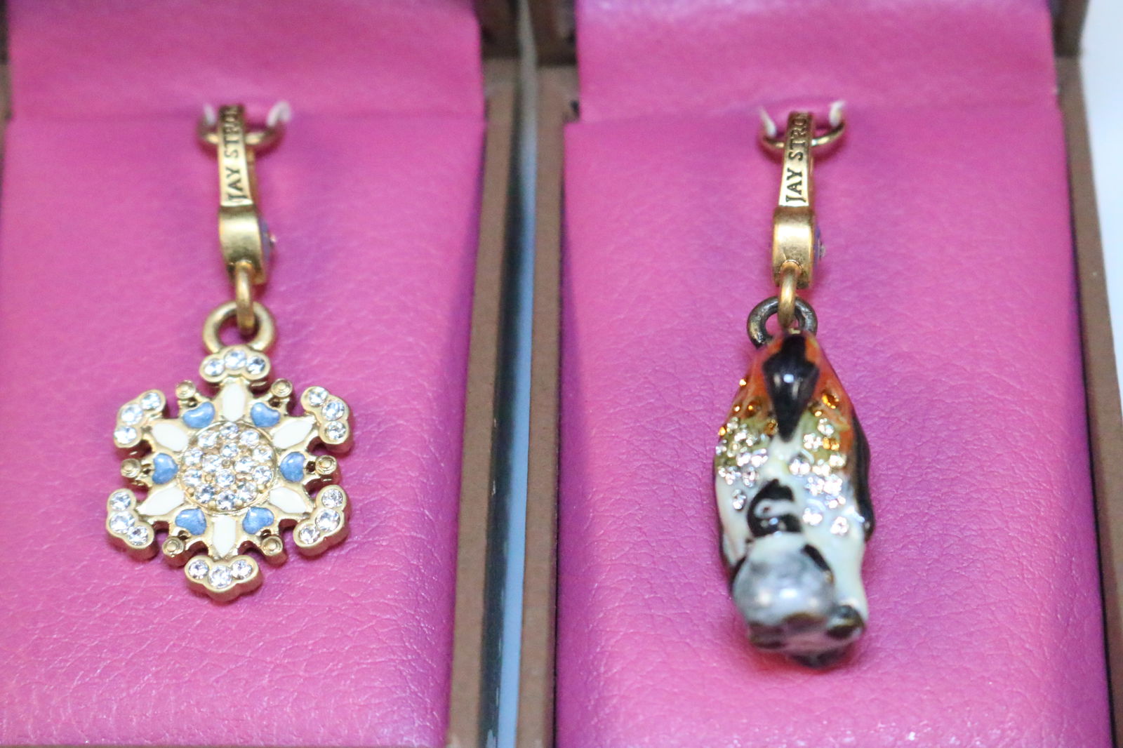 Brand New Jay Strongwater Charms Lot of 2 Snowflake & Penguin in Boxes (1 of 7)