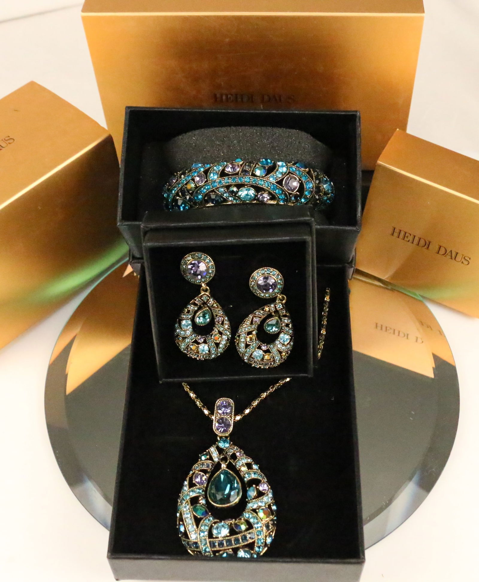 NEW HEIDI DAUS "PERFECT" Indicolite Blue Pendant Necklace Bracelet Earrings Set IN THE BOXES (1 of 5)