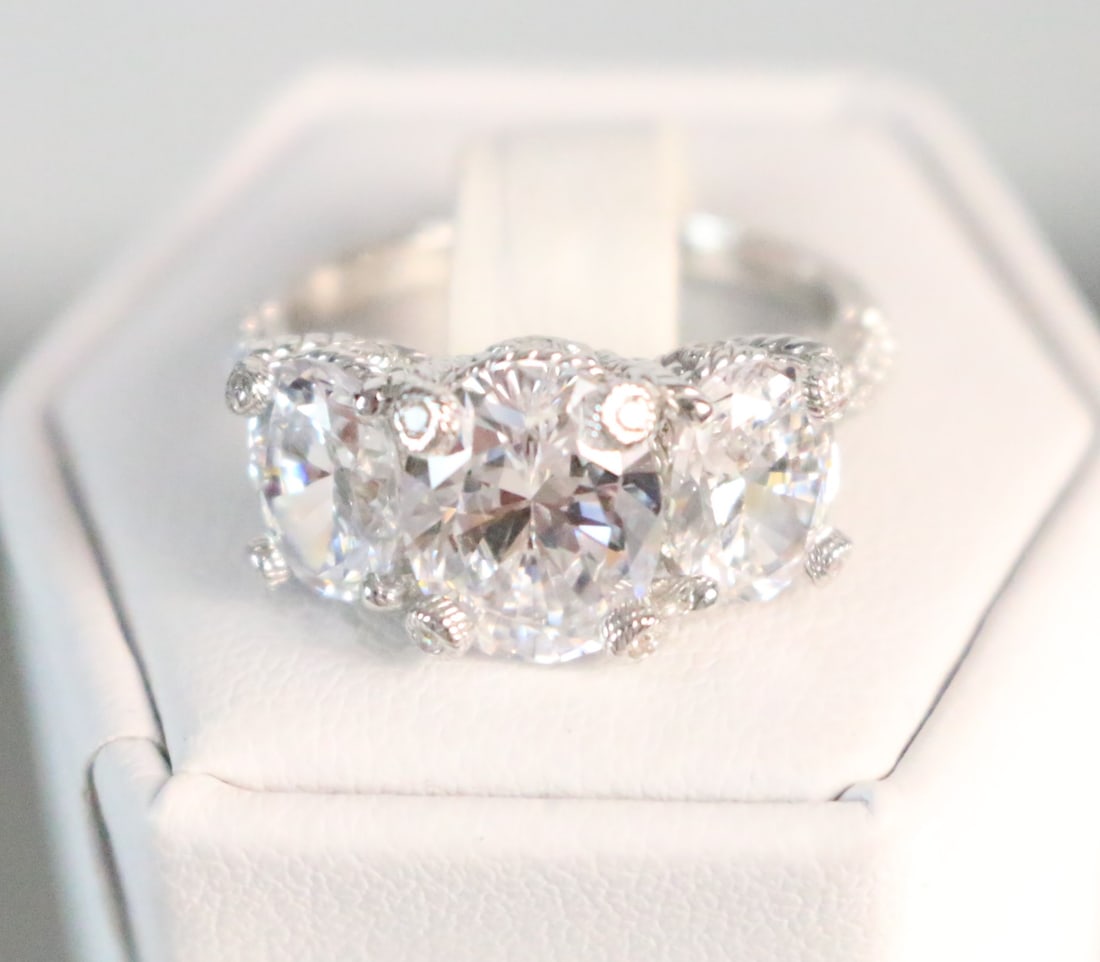 NEW Judith Ripka Sterling Silver Huge CZ 3 stone Ring Size 8.25. (1 of 6)