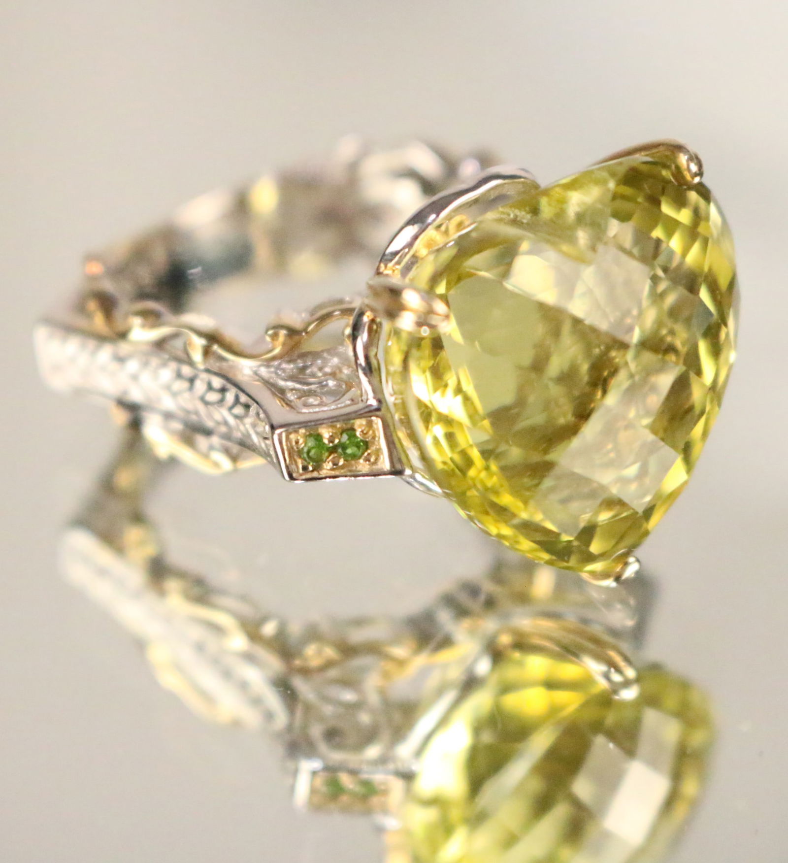Gems end Vogue Michael Valitutti HUGE Sterling Silver Gold Lemon HEART Ring size 10.5 (1 of 4)