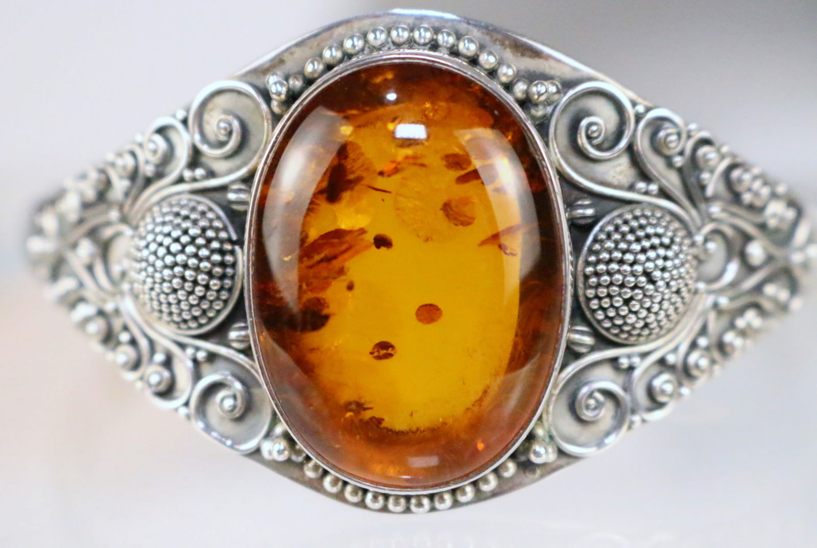 Suarti Bali BA Sterling Silver HUGE Amber Scroll Bali Design Cuff Bracelet (1 of 5)