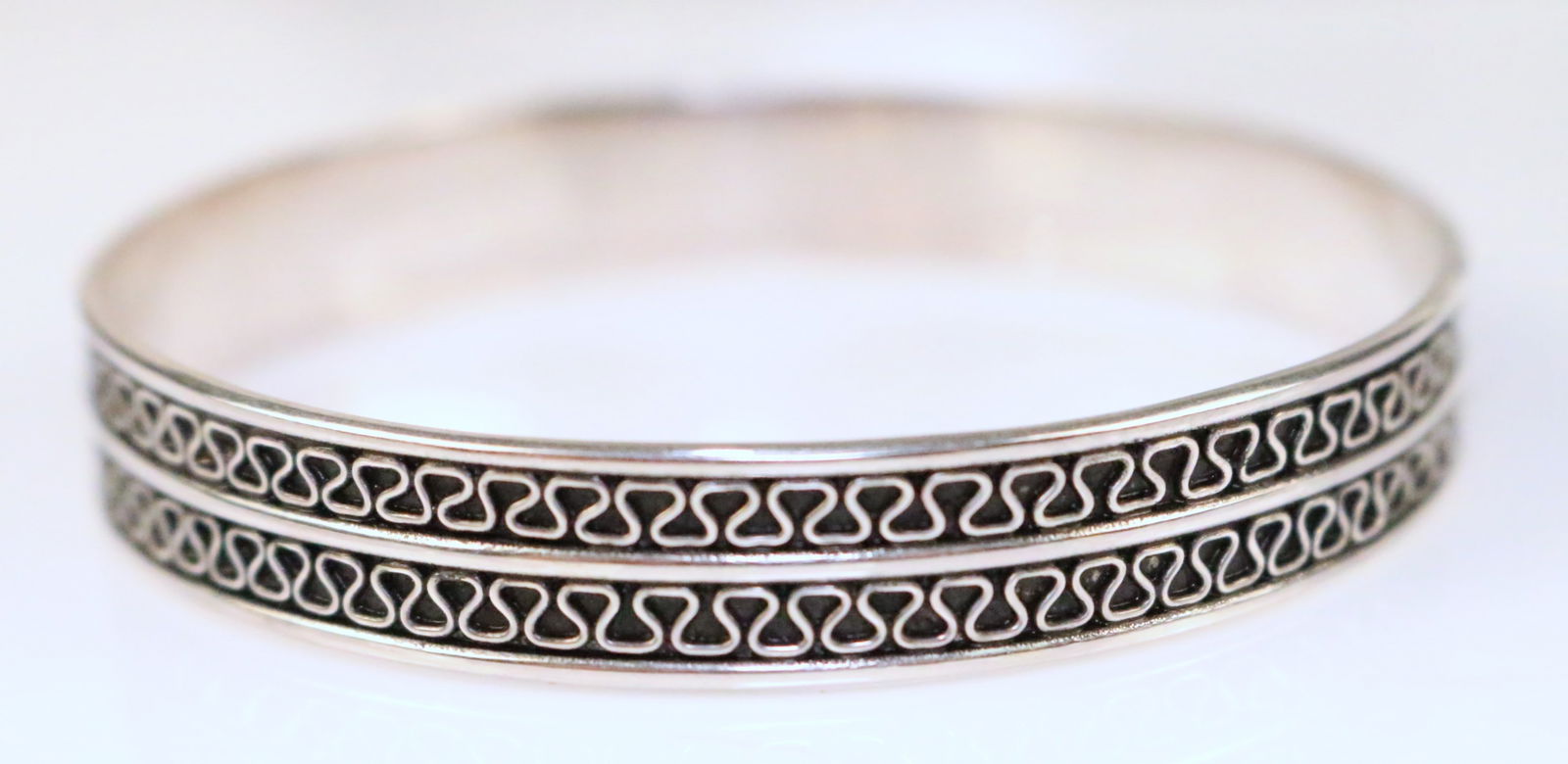 Suarti Bali BA Sterling Silver 2 Row Zig Zag scroll bangle Bracelet (1 of 4)