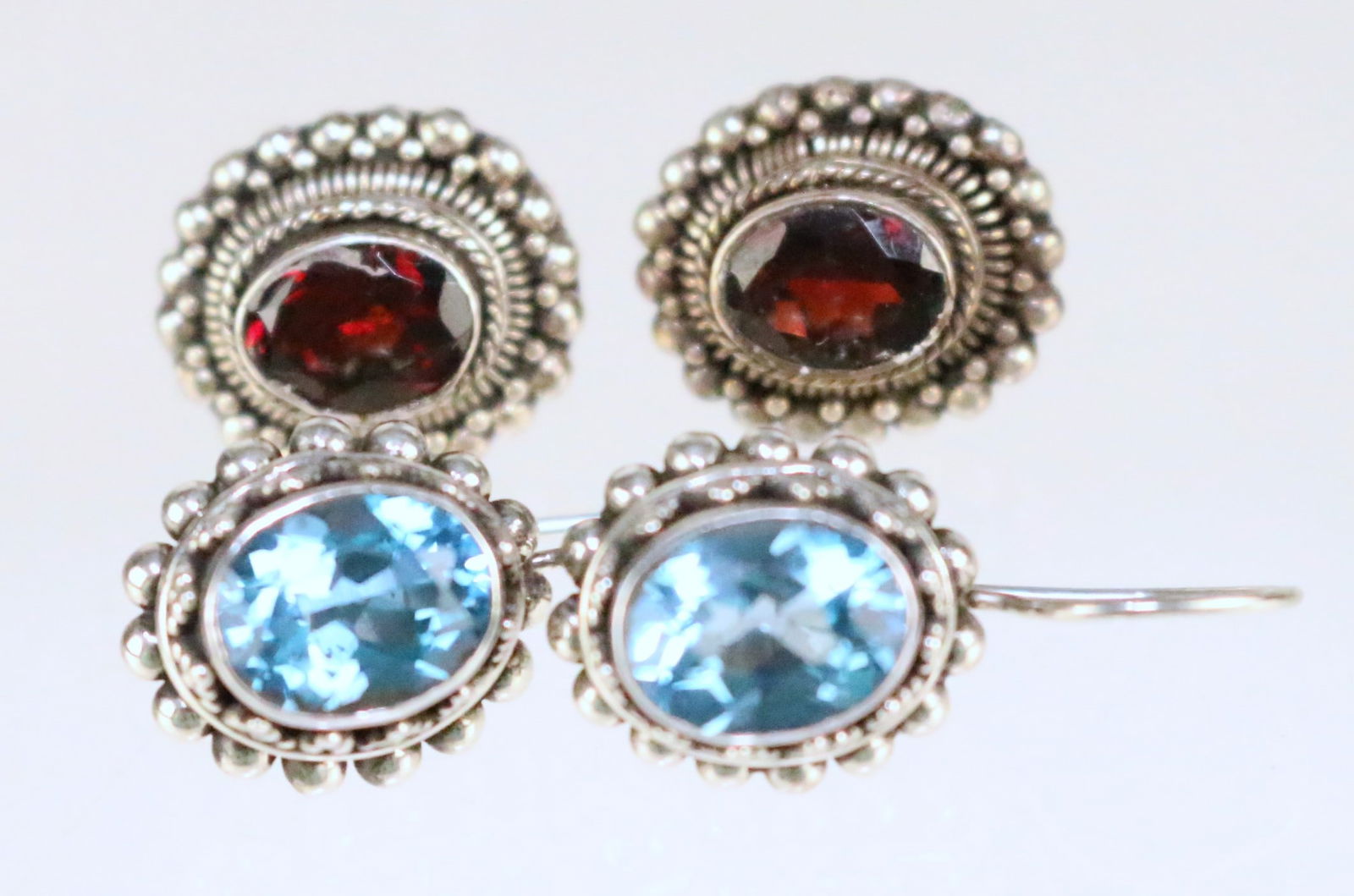 Suarti Bali BA Sterling Silver  Lot of 2 pair Earrings Blue Topaz, Garnet. (1 of 6)