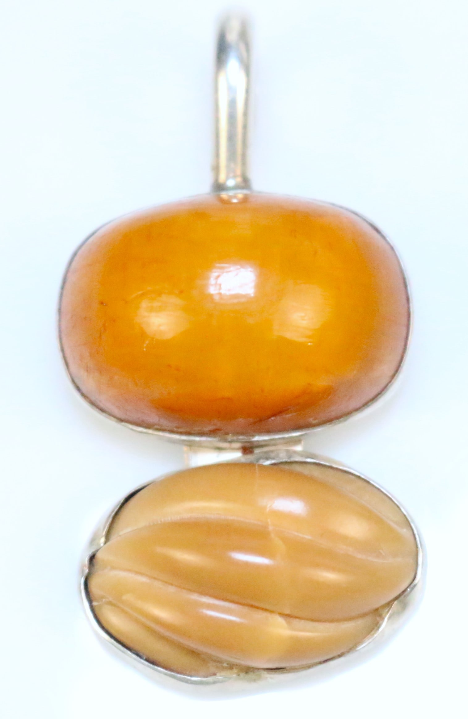 Rebecca Collins Dallas Texas Butterscotch Amber & Tagua Sterling Silver HUGE pendant (1 of 4)