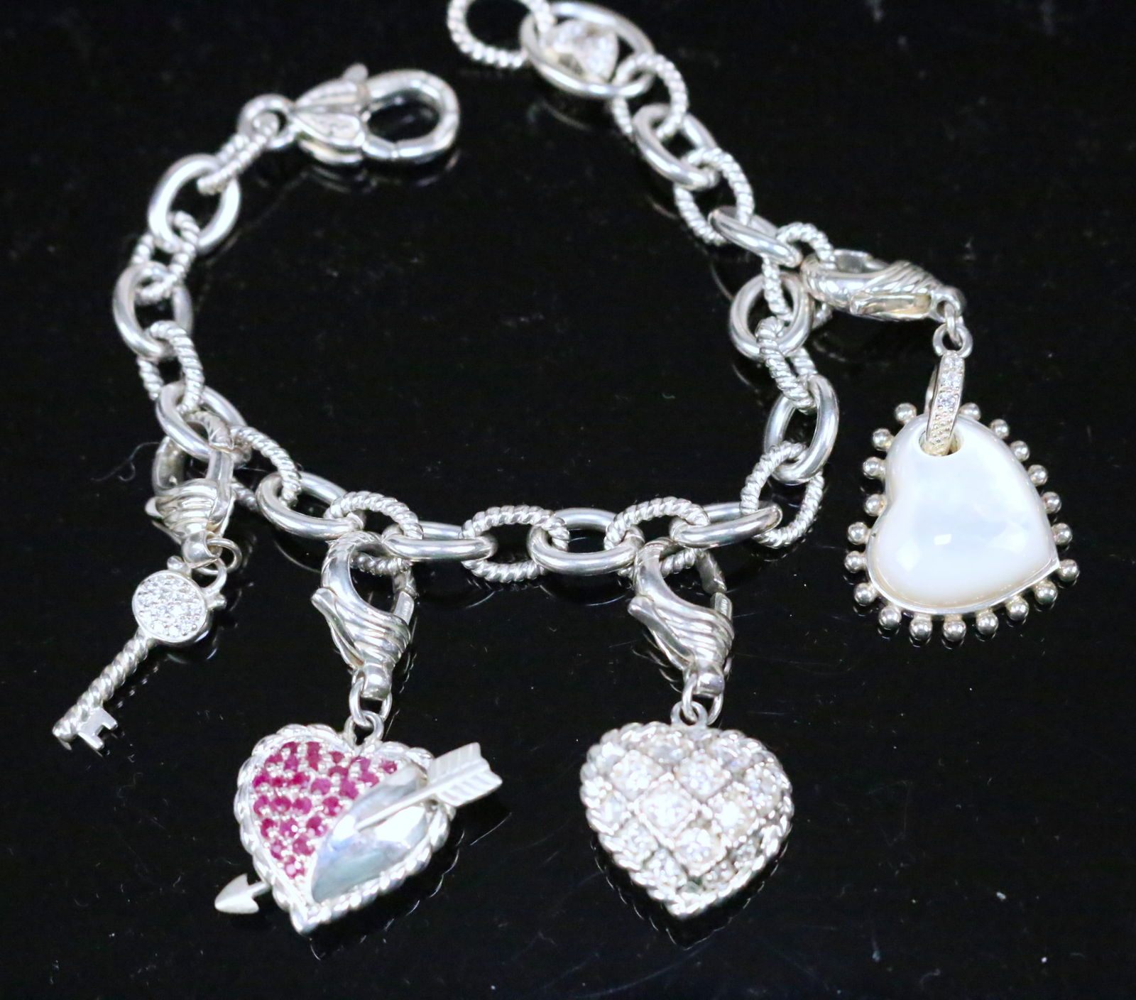 RARE Judith Ripka Sterling Silver Hearts & Key Charm Bracelet Valentines (1 of 8)