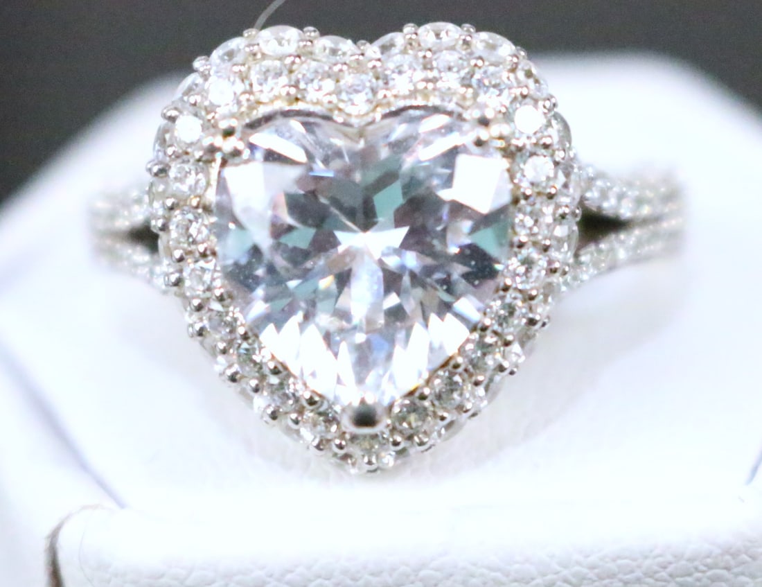 Judith Ripka Sterling Silver Huge Clear Quartz CZ Heart Ring Size 8.25 (1 of 8)