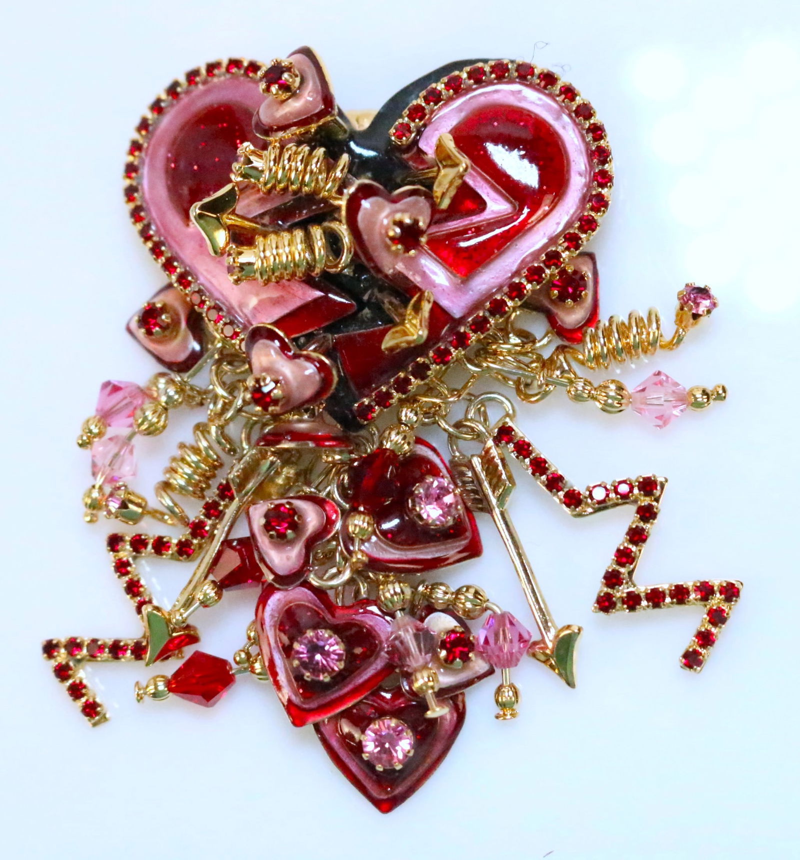 Lunch At The Ritz USA Heart Valentines Dangle Brooch Pendant MATCHES LOT 179 (1 of 5)