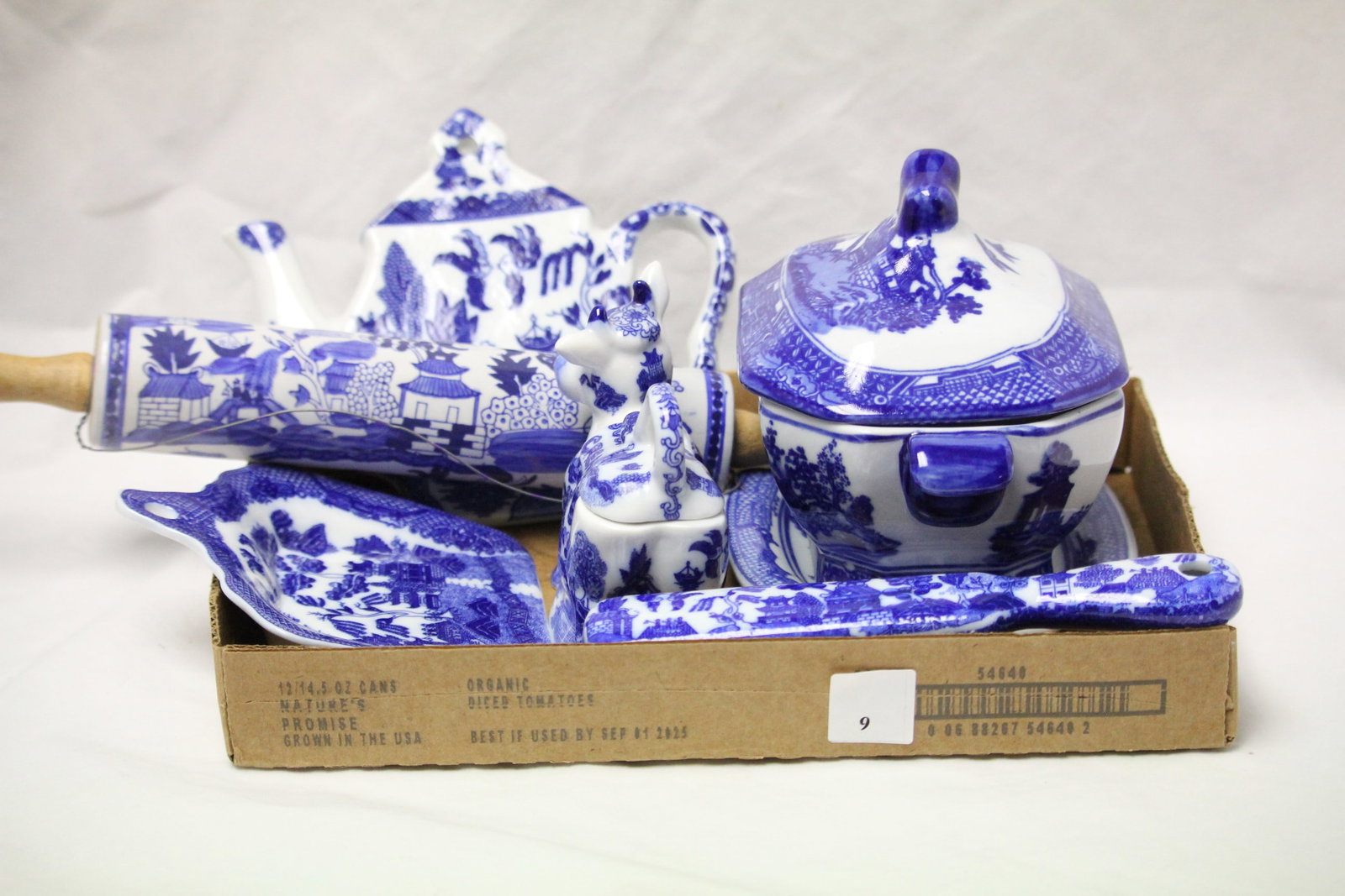 Vintage Blue Willow Iron Stone Lot of 6 Serving Pieces (1 of 6)