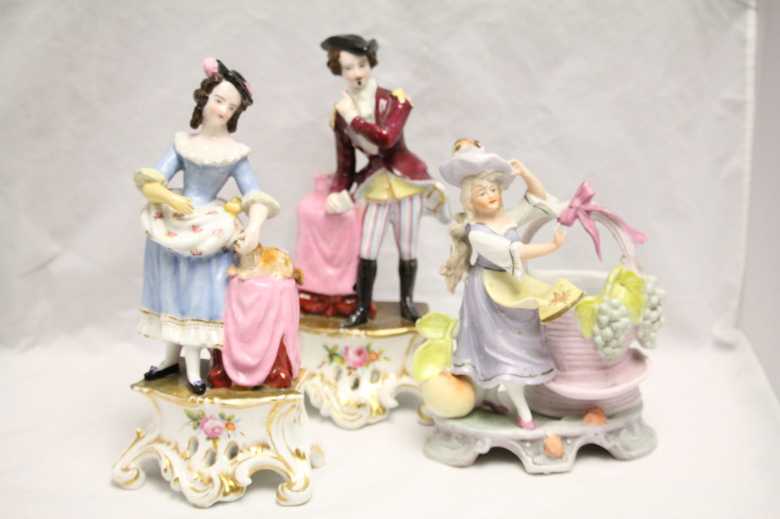 Vintage Assorted Figurines Lot of 5 Porcelain & Bisque (1 of 6)