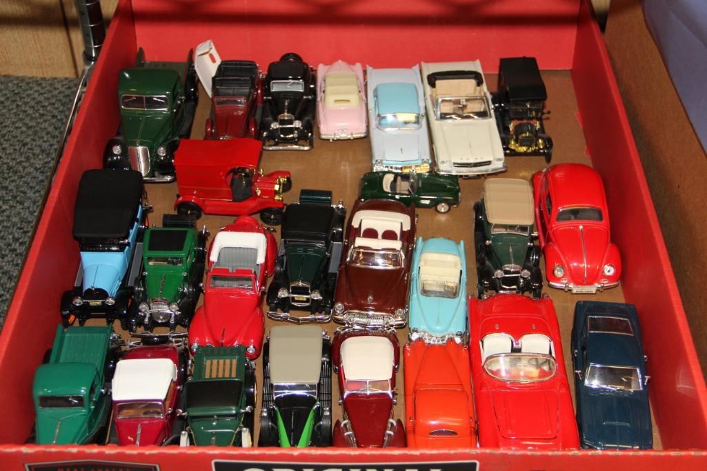 Lot of 25 Antique & Vintage Design Diecast Metal Collectible Cars & Trucks (1 of 4)